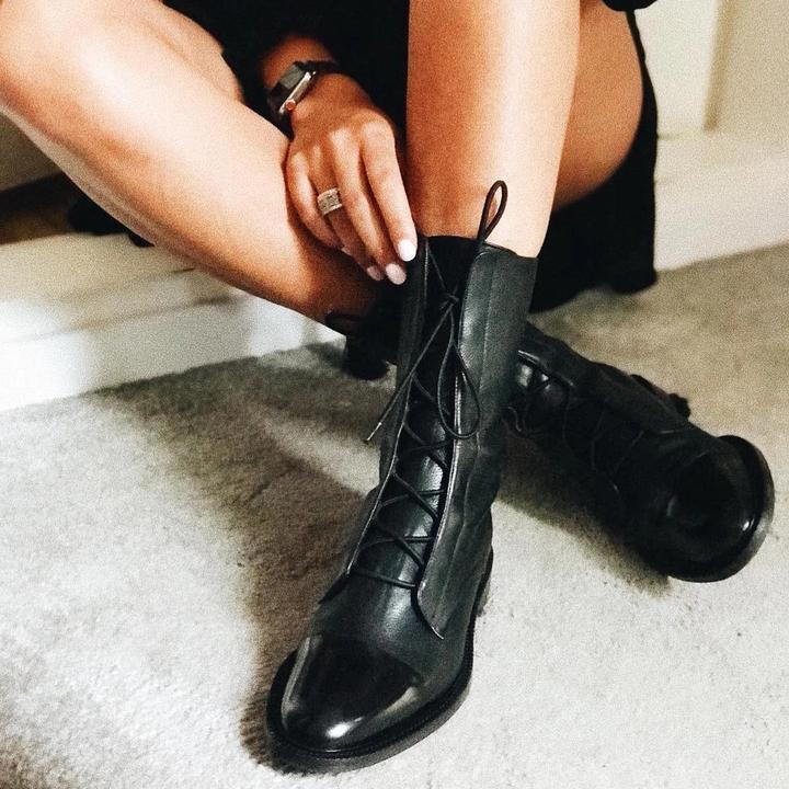 Elisa | Elegant Ankle Boots with Laces