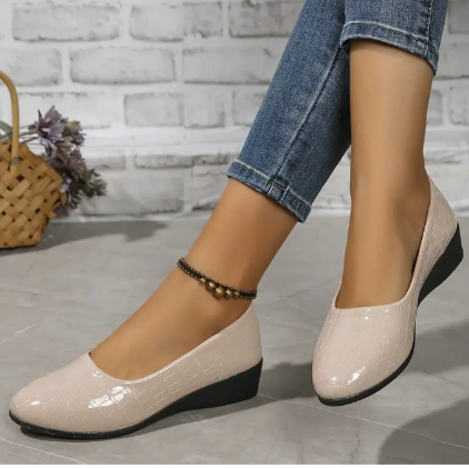 Zemiryahh | Elegant Shoes with Soft Wedge